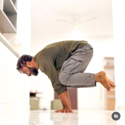 cranePose